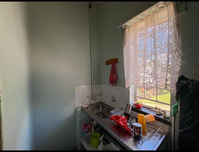 3 BEDROOM HOUSE TO LET IN BRENTHURST